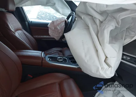 2023 BMW X7 xDrive40I из США, поврежденный, VIN 5UX23EM04P9R18295